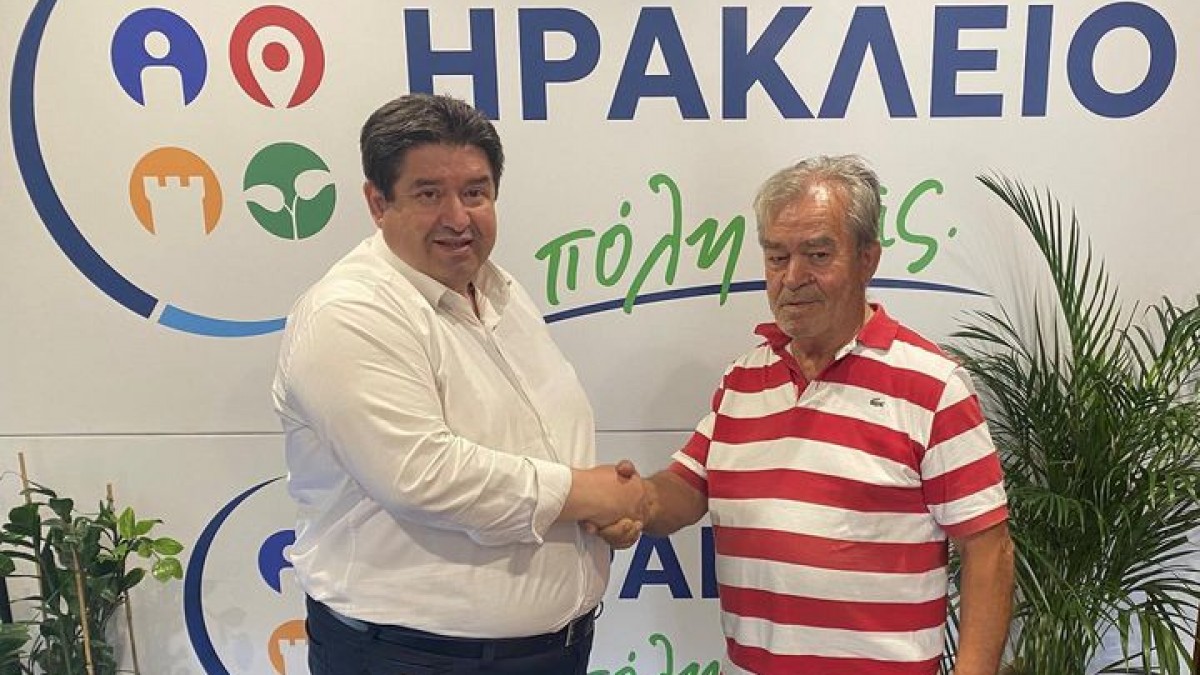 Ο Mιχάλης Λιναρδάκης – Επαγγελματίας Οδηγός, στην παράταξη «Ηράκλειο, η Πόλη μας» Ο Mιχάλης Λιναρδάκης – Επαγγελματίας Οδηγός, στην παράταξη «Ηράκλειο, η Πόλη μας»
