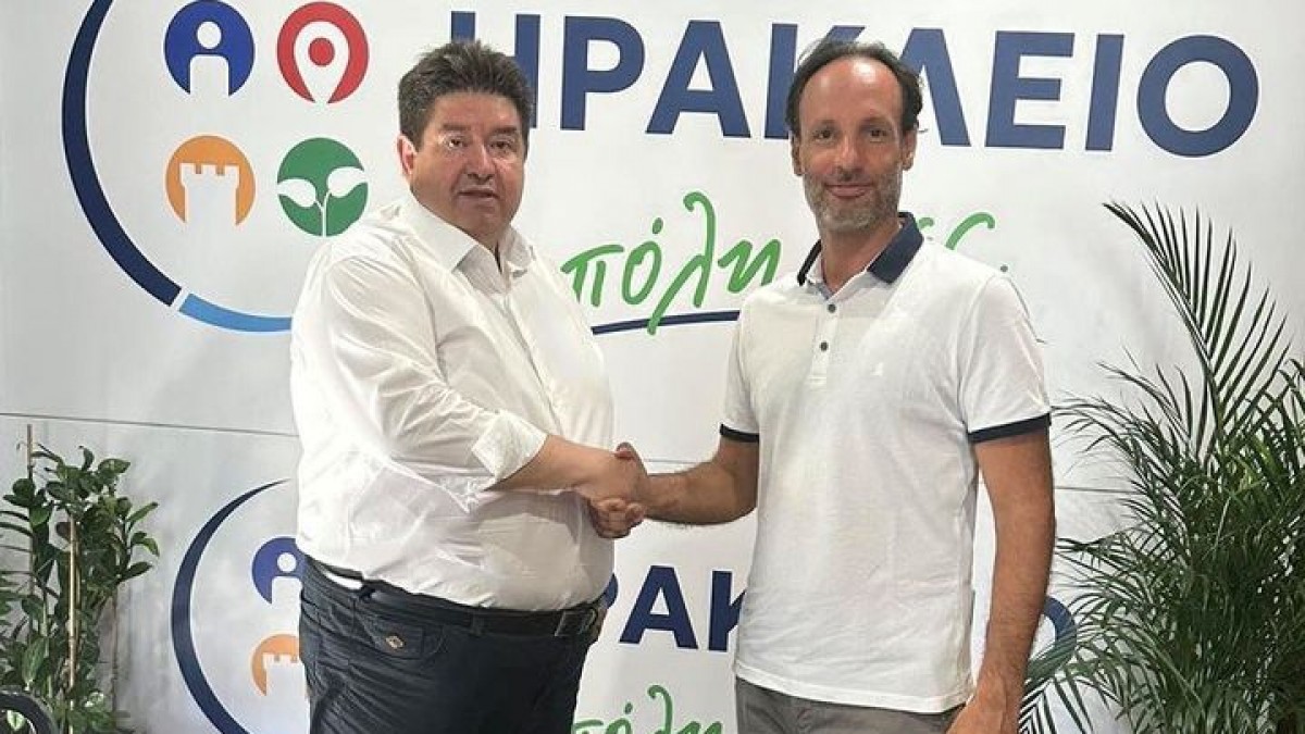 Ο Αναστάσιος (Νάσος) Ζαχαρόπουλος – Επιχειρηματίας Τουρισμού, με τον Μιχάλη Καραμαλάκη Ο Αναστάσιος (Νάσος) Ζαχαρόπουλος – Επιχειρηματίας Τουρισμού, με τον Μιχάλη Καραμαλάκη