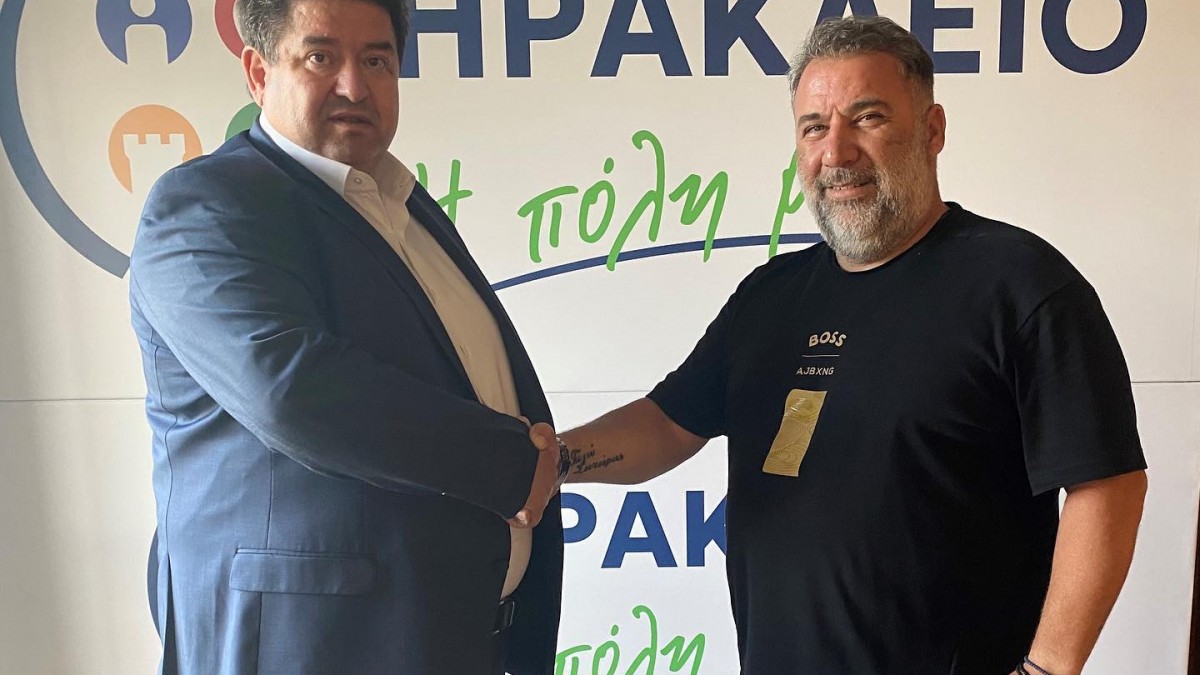 Ο Κώστας Γιαπιτζόγλου, επιχειρηματίας και Αθλητικός Παράγοντας στο πλευρό του Μιχάλη Καραμαλάκη Ο Κώστας Γιαπιτζόγλου, επιχειρηματίας και Αθλητικός Παράγοντας στο πλευρό του Μιχάλη Καραμαλάκη