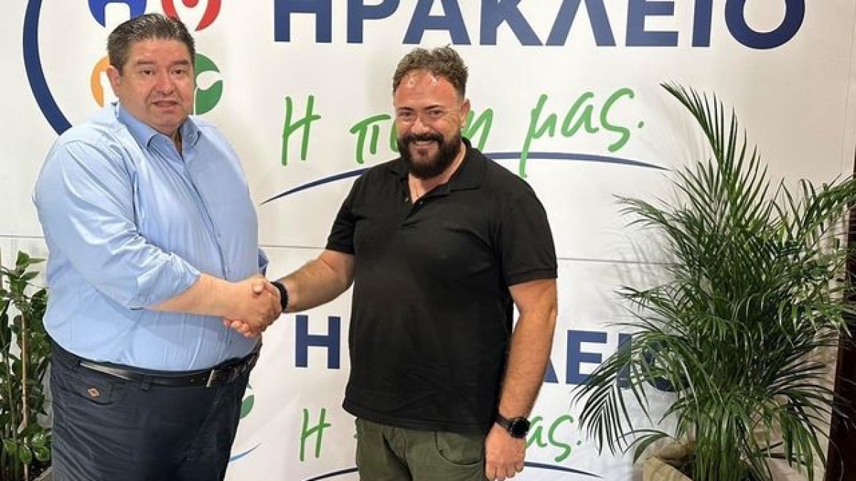 Ο πολιτικός μηχανικός Γιάννης Αλμυράκης στο ψηφοδέλτιο του Μιχάλη Καραμαλάκη Ο πολιτικός μηχανικός Γιάννης Αλμυράκης στο ψηφοδέλτιο του Μιχάλη Καραμαλάκη