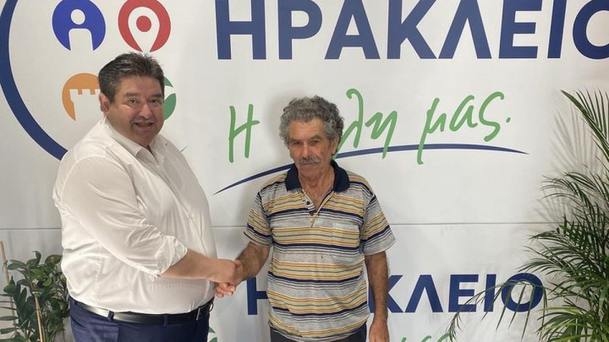 Ο Στέφανος Ξυστράκης – Συνταξιούχος, στον συνδυασμό «Ηράκλειο, η Πόλη μας» Ο Στέφανος Ξυστράκης – Συνταξιούχος, στον συνδυασμό «Ηράκλειο, η Πόλη μας»