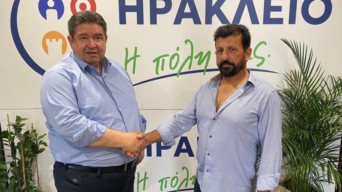 Ο Γιώργος Αποστολάκης στον συνδυασμό «Ηράκλειο, η Πόλη μας» Ο Γιώργος Αποστολάκης στον συνδυασμό «Ηράκλειο, η Πόλη μας»