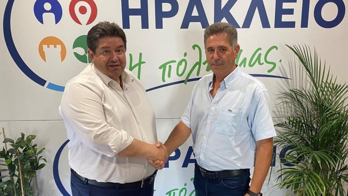 Ο Γιώργος Θανόπουλος – Βιοτέχνης, στον συνδυασμό «Ηράκλειο, η Πόλη μας» Ο Γιώργος Θανόπουλος – Βιοτέχνης, στον συνδυασμό «Ηράκλειο, η Πόλη μας»
