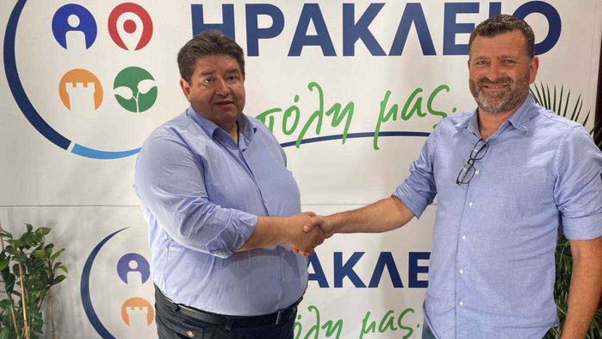 Στον συνδυασμό του Μ. Καραμαλάκη ο Γιώργος Στειακάκης Στον συνδυασμό του Μ. Καραμαλάκη ο Γιώργος Στειακάκης