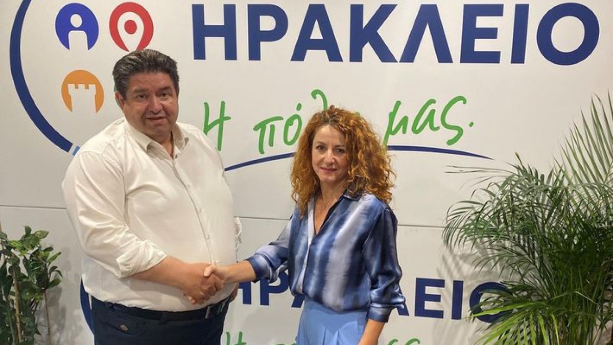 Η Χριστίνα Ζιάκκα- Αναπλ. Προϊσταμένη Παιδιατρικής Κλινικής «Βενιζέλειο-Πανάνειο Νοσοκομείο», στο πλευρό του Μιχάλη Καραμαλάκη